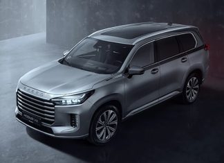 Внедорожник EXEED VX FL: роскошь от Chery