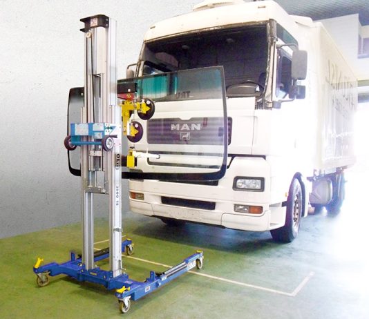 Грузовик в Москве: выбираем стёкла